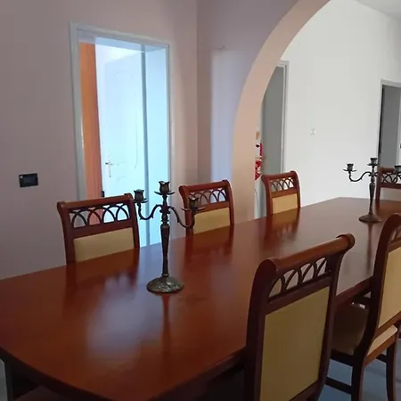 Irvin Guest house Berat